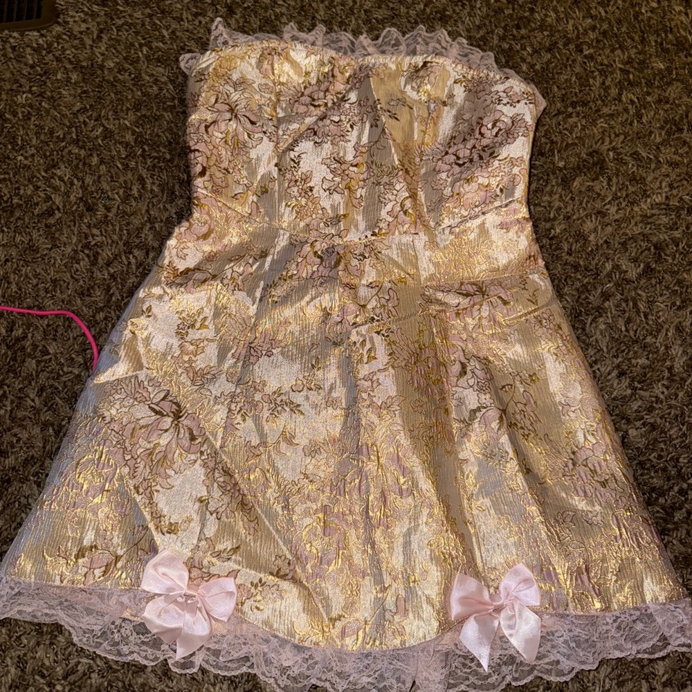 Elegant Gold and Pink Lace Mini Dress